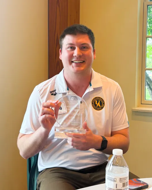 David Swearingen with his 2026 Outstanding Advisor of the Year Award